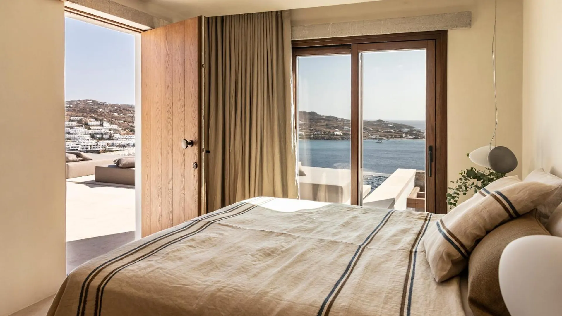 Villa The Skyvilla Mykonos - A Landmark Property With Breathtaking Views Of The Psarou Bay Mykonos Town Görögország
